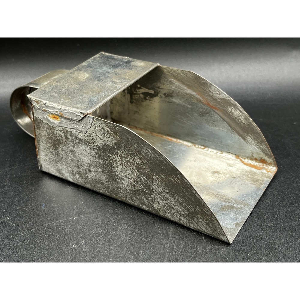 Galvanized Metal Hand Scoop Primitive Industrial Farmhouse Grain Tool Vtg 6x2.5"